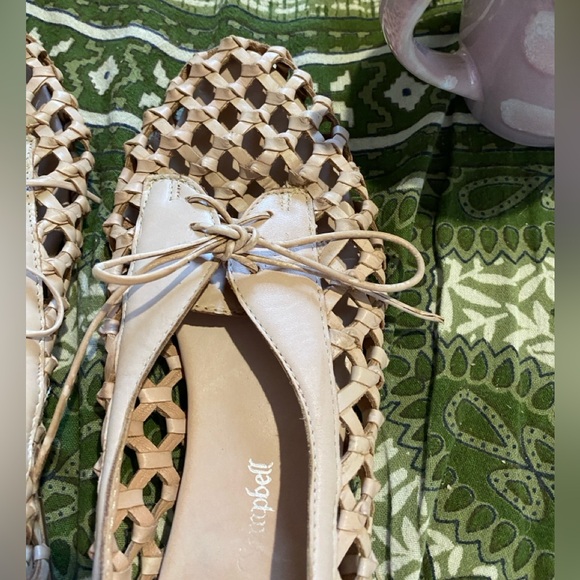 Jeffrey Campbell Leather Open Weave Tie Shoes.  Size 8US, 39EU.  EUC. Neutral - Picture 13 of 13